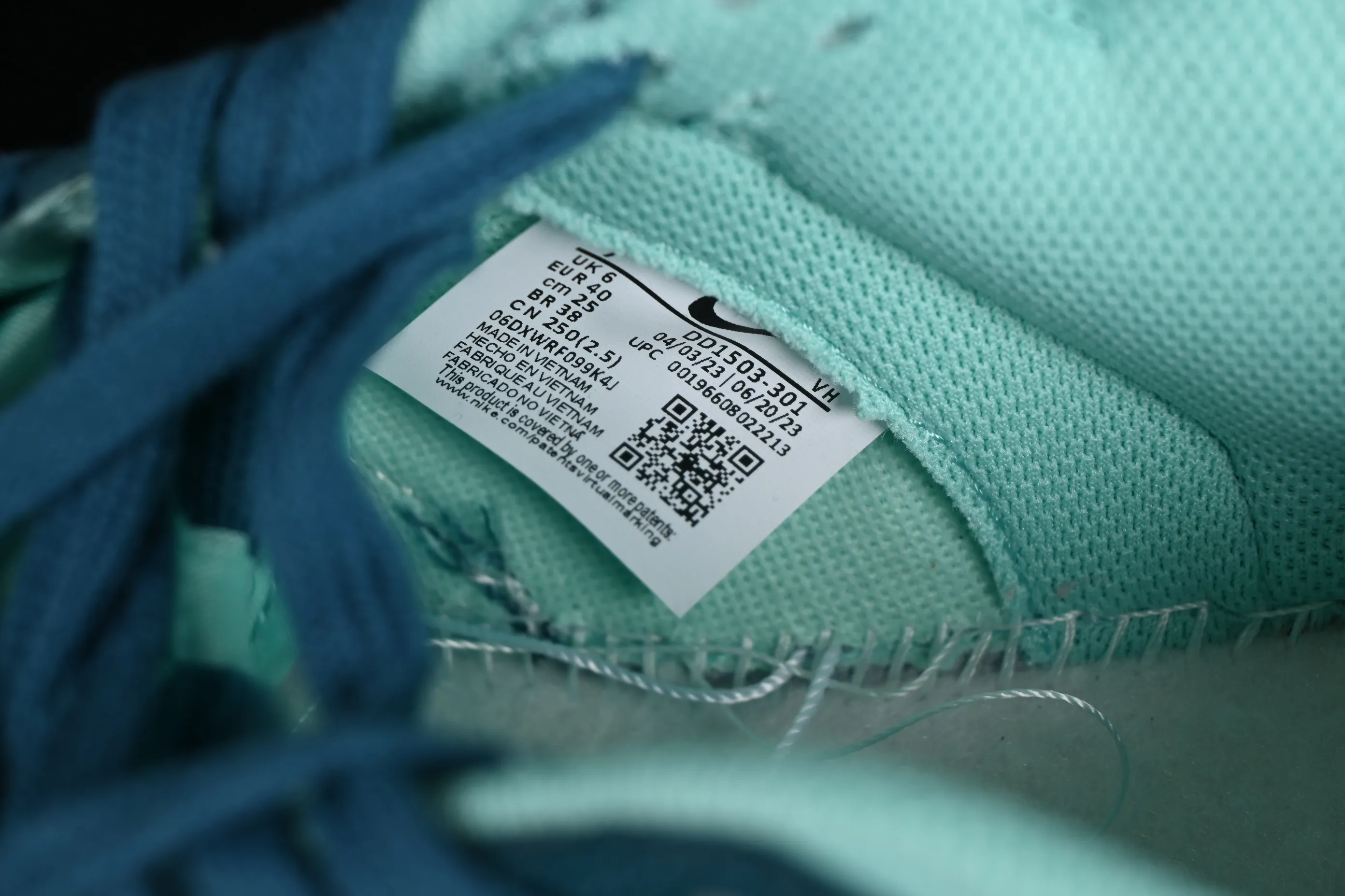 All categories Nk SB Dunk series Nk SB Dunk Low low-top sneakers Nk Dunk Low "Geode Teal" white and green color SB low-top casual sneakers DD1503-301